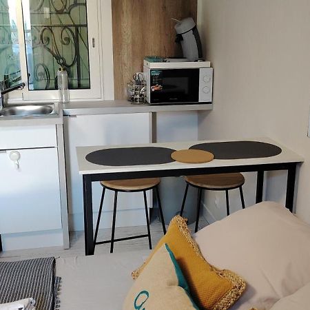 Studio Cosy Balneo Avec Jardin Ле Баркарес Экстерьер фото